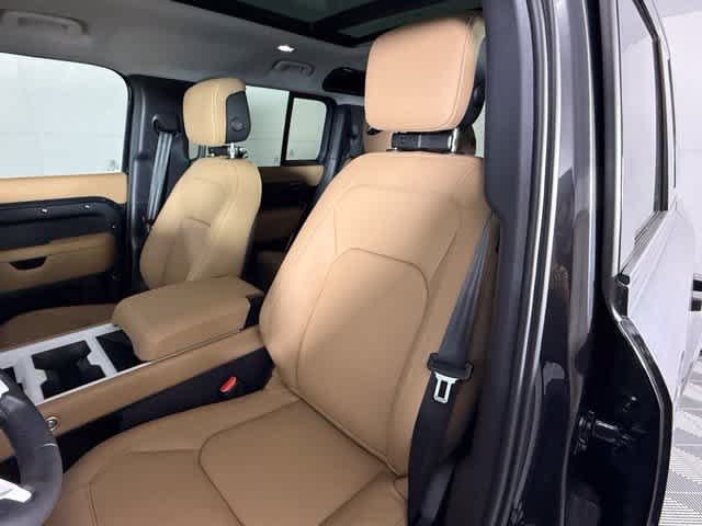 New 2026 Land Rover Defender 110 S AWD/4WD image 6