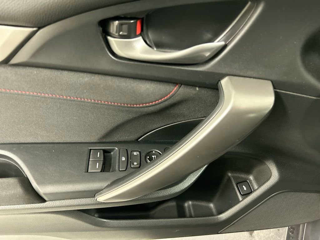 Used 2018 Honda Civic Si image 11