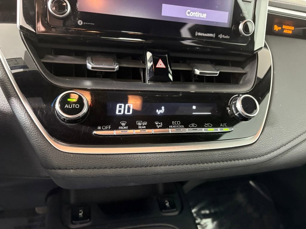 Used 2020 Toyota Corolla XSE image 21