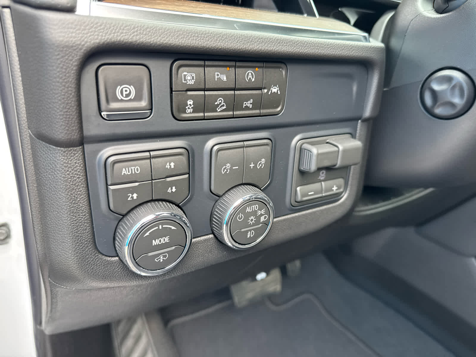 New 2026 Chevrolet Tahoe High Country image 23