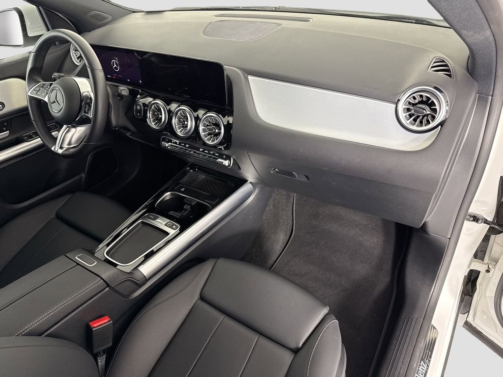 Used 2025 Mercedes-Benz GLA 250 image 18