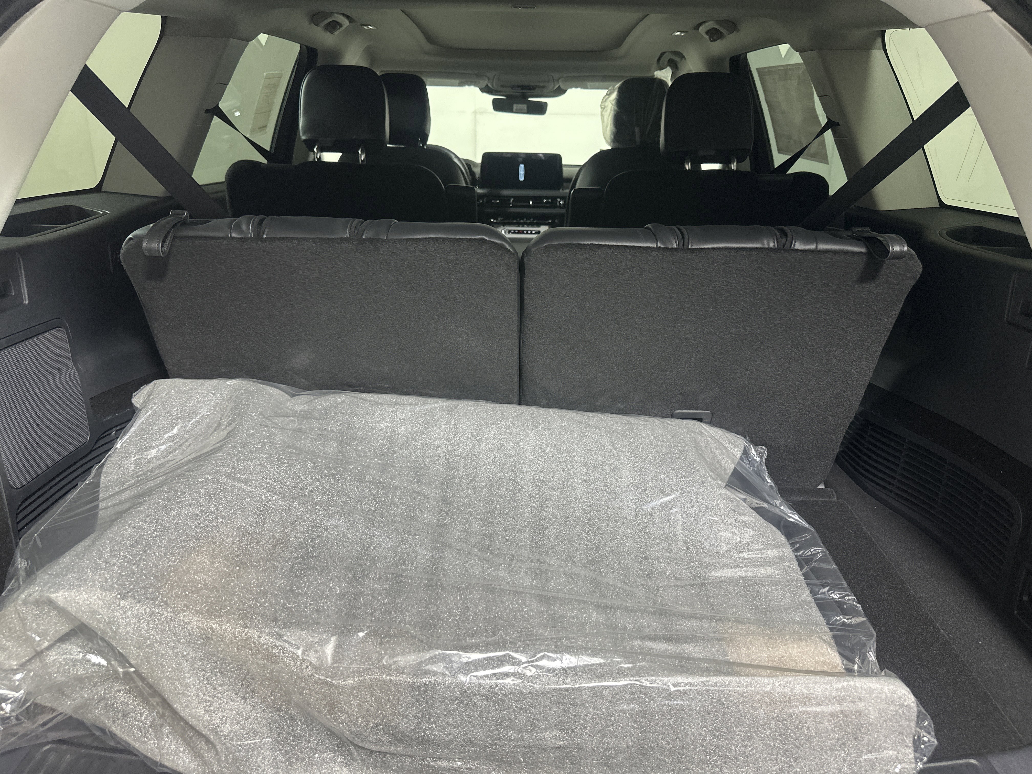New 2025 Lincoln Aviator AWD image 25