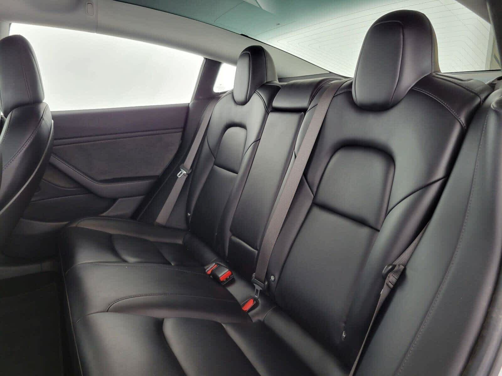 Used 2018 Tesla Model 3 Long Range RWD image 17