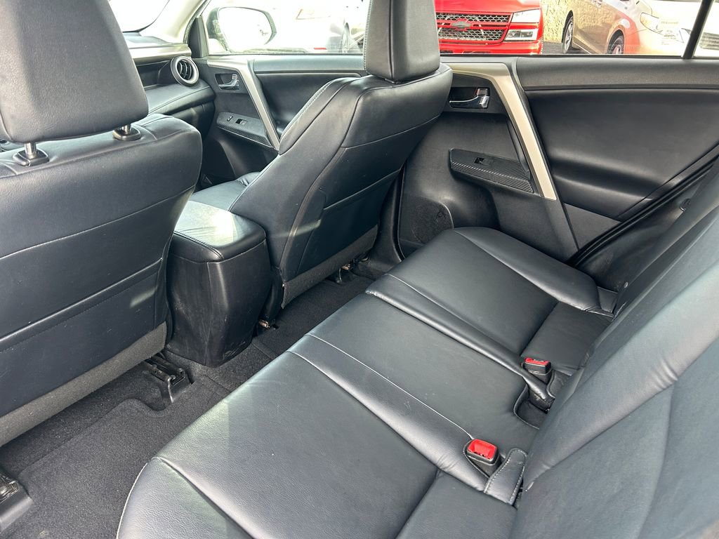 Used 2015 Toyota RAV4 Limited w/ Technology Package image 33