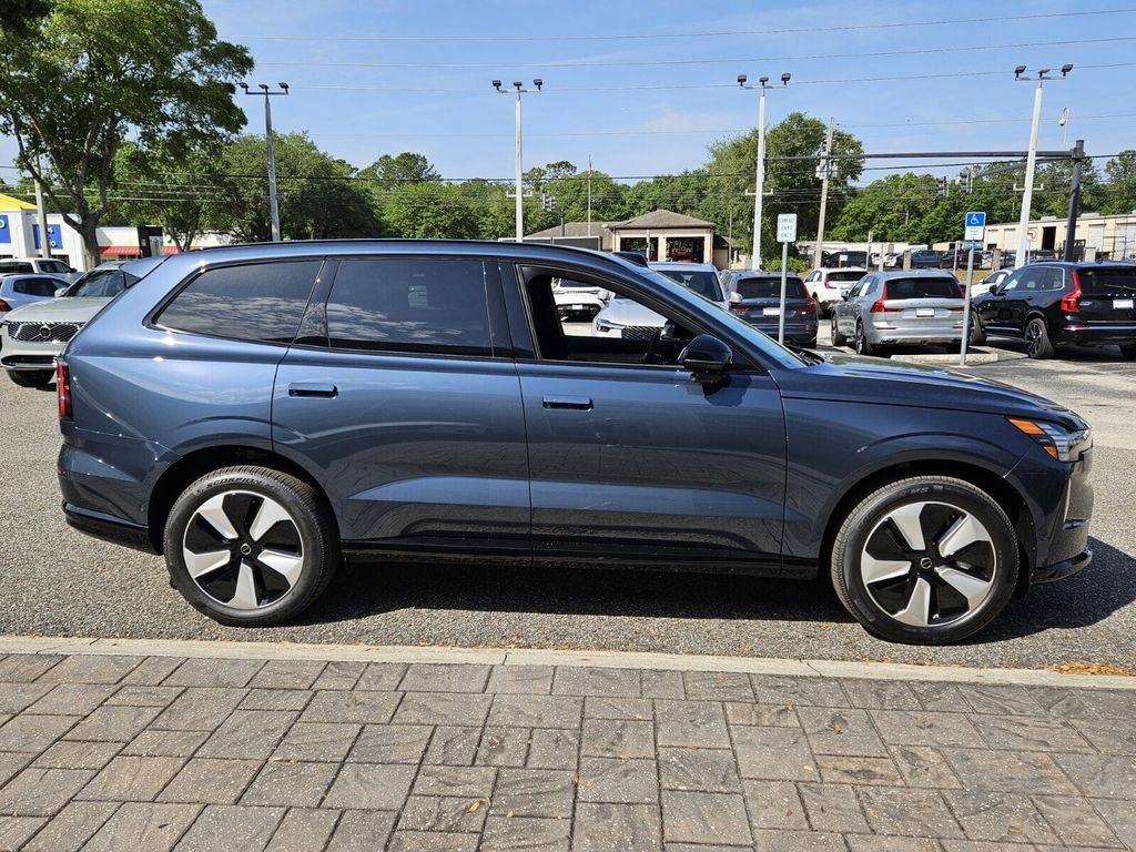 New 2025 Volvo EX90 Plus AWD/4WD image 14