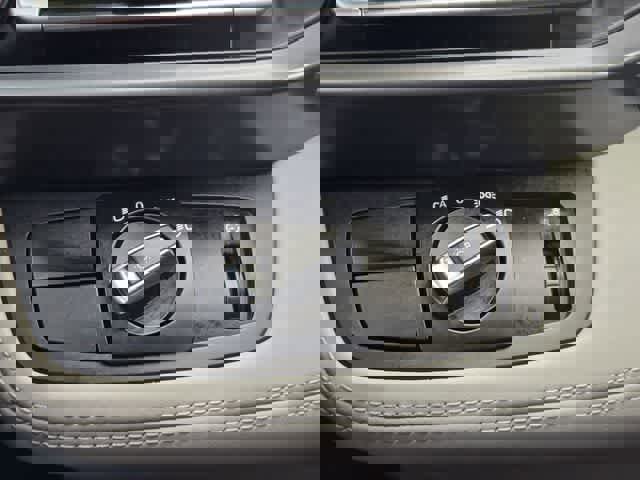 Used 2016 BMW i8 image 17