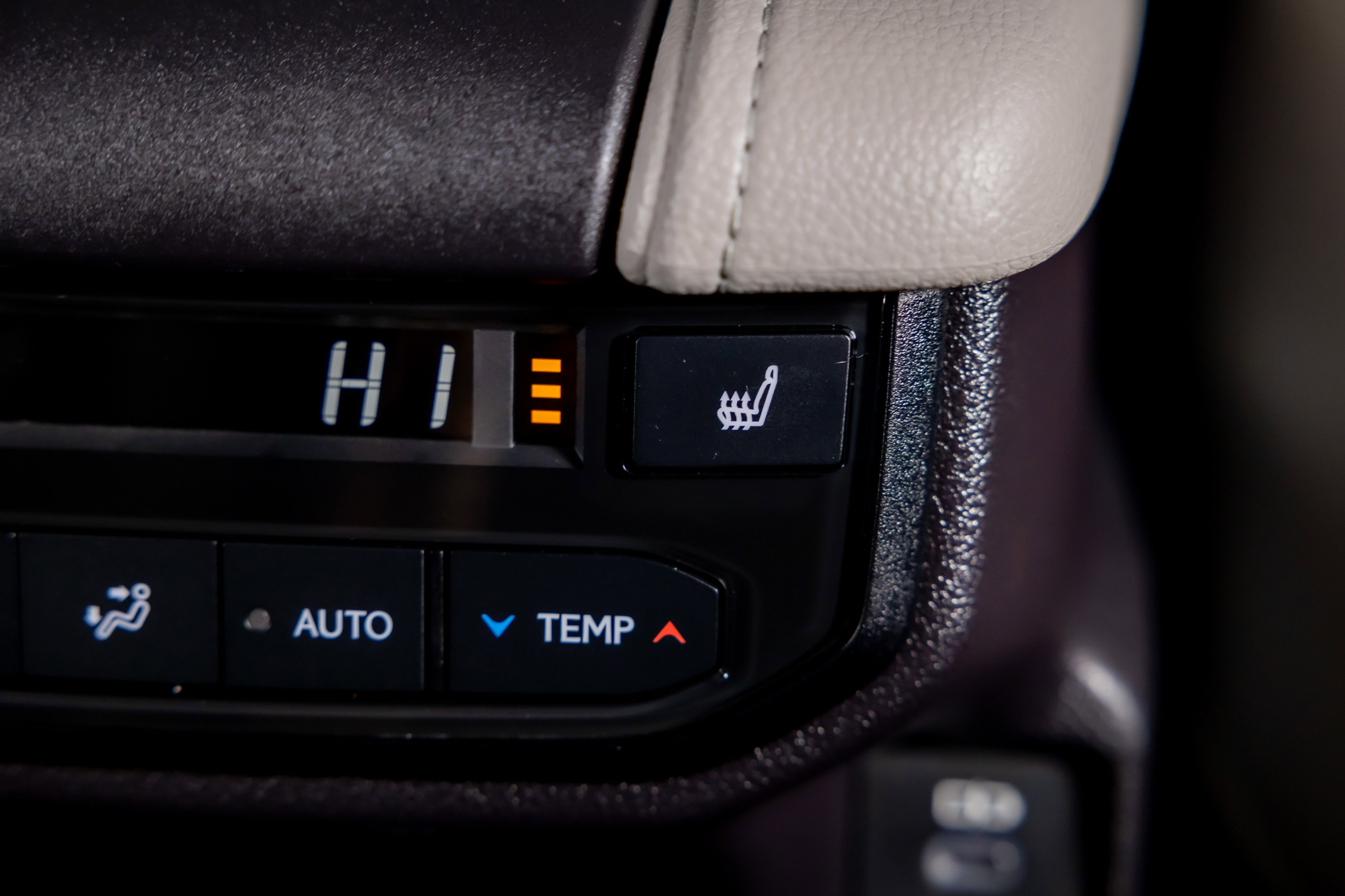 Used 2025 Toyota Grand Highlander FWD image 24