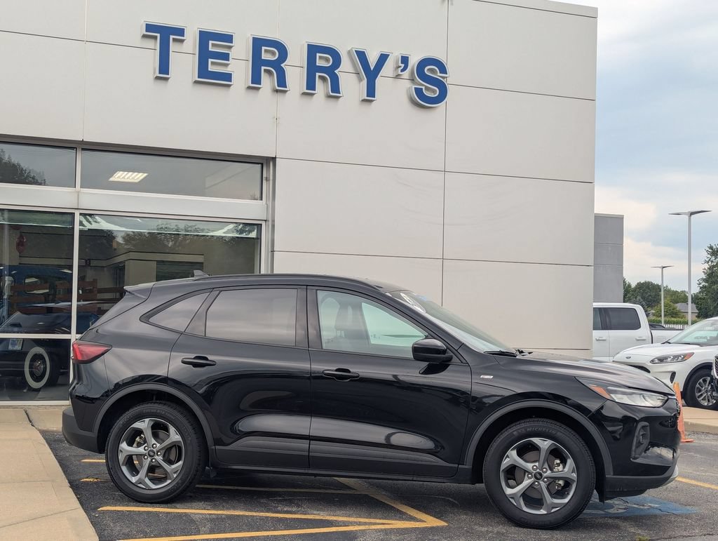 Used 2025 Ford Escape ST-Line Select AWD/4WD video 2