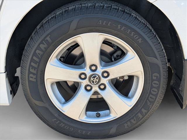 Used 2020 Toyota Sienna L image 10