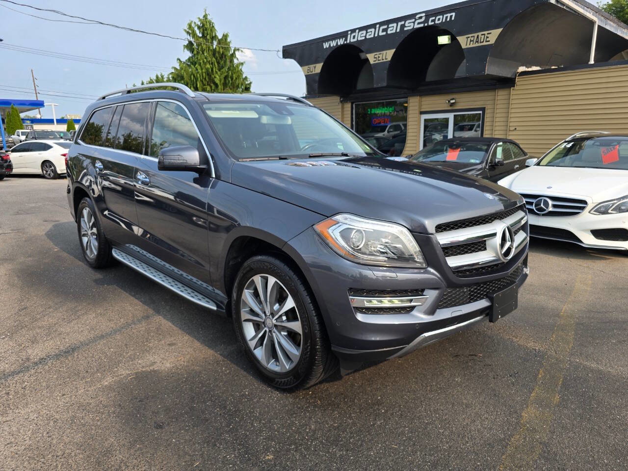 Used 2016 Mercedes-Benz GL 450 4MATIC w/ Premium I Package image 40