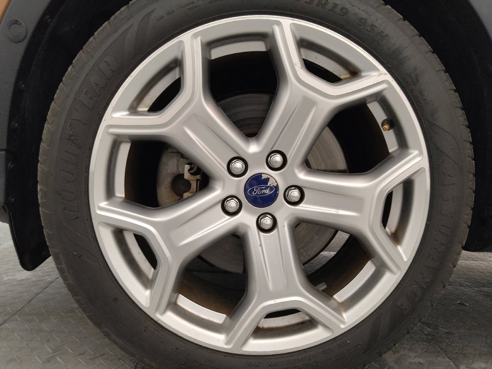 Used 2017 Ford Escape Titanium w/ Equipment Group 301A FWD image 31