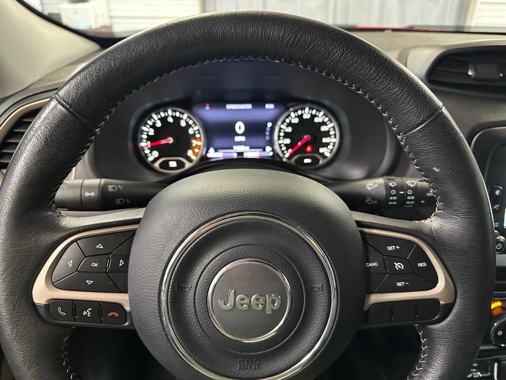 Used 2015 Jeep Renegade Limited image 10