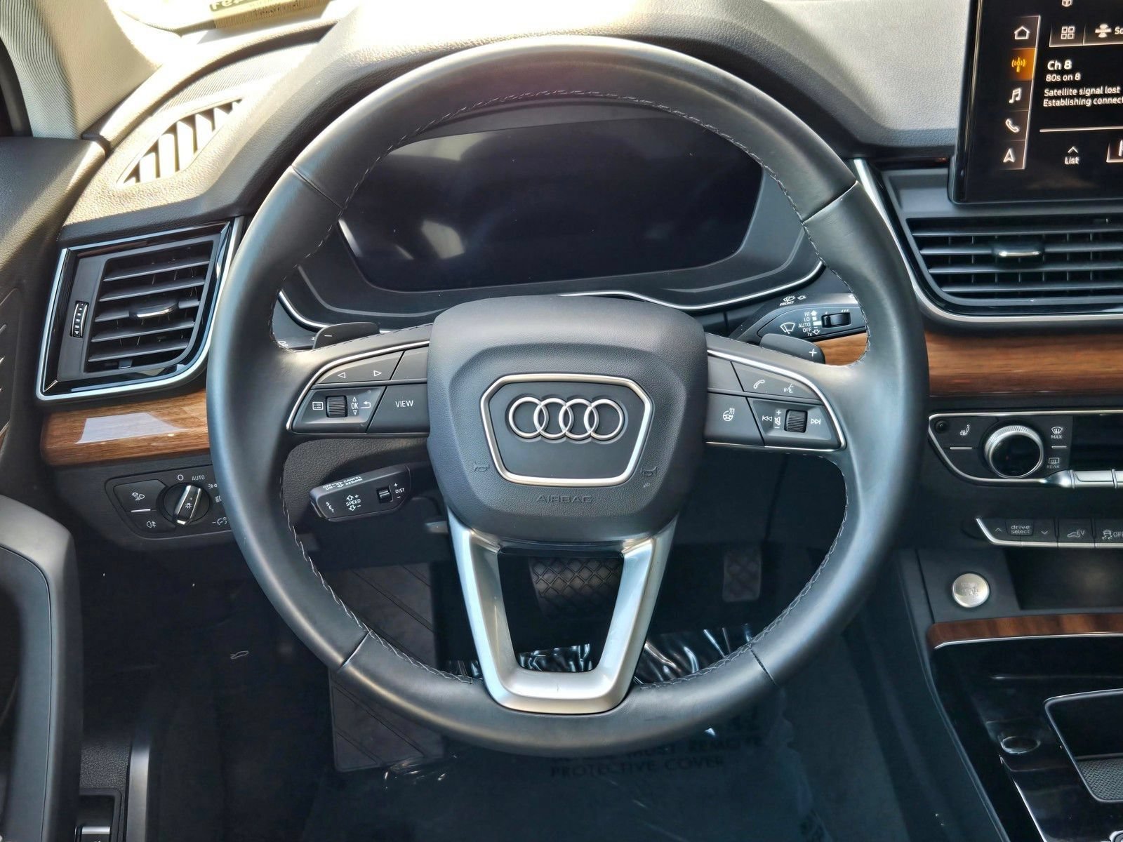Used 2024 Audi Q5 e Premium w/ Convenience Package AWD/4WD image 15