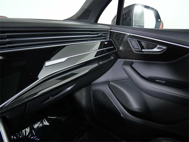 Certified 2025 Audi Q7 2.0T Premium Plus image 19