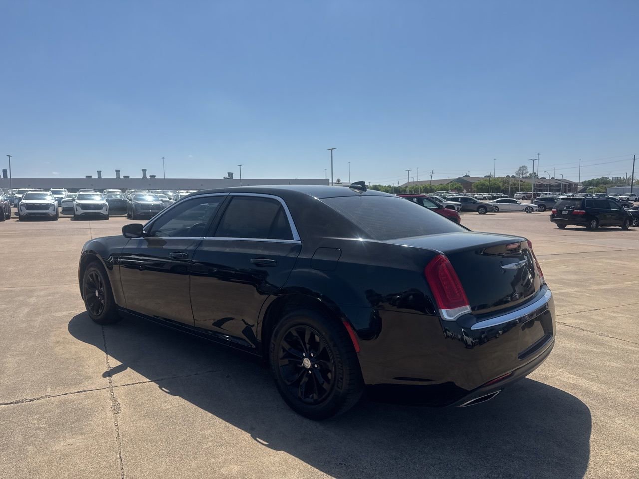 Used 2023 Chrysler 300 Touring image 13