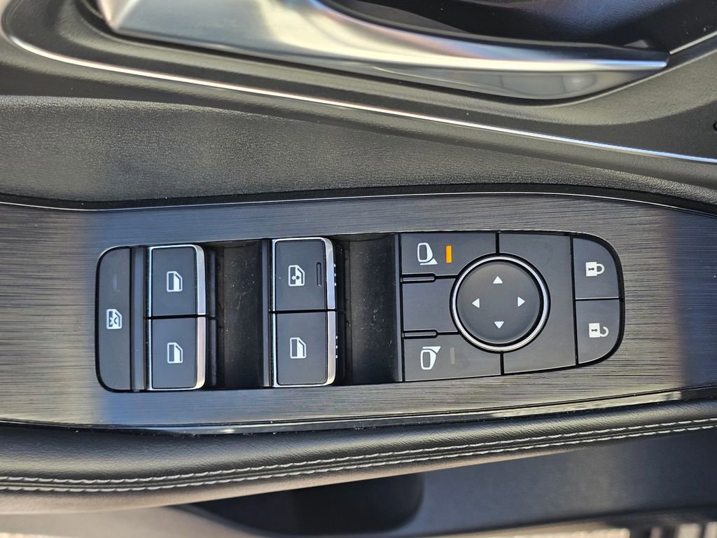 Used 2023 Nissan Rogue Platinum w/ Platinum Premium Package image 13