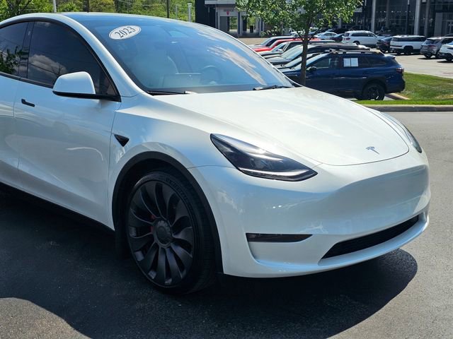 Used 2023 Tesla Model Y Performance AWD/4WD image 2