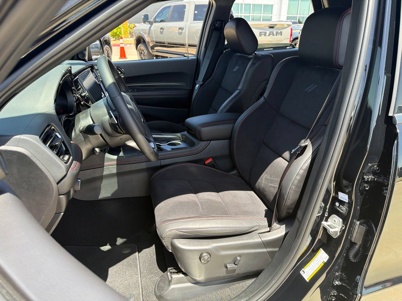 New 2026 Dodge Durango R/T w/ Blacktop Package AWD/4WD image 15