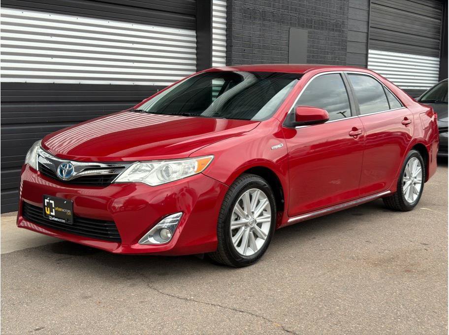 Used 2014 Toyota Camry XLE w/ Protection Package FWD image 5