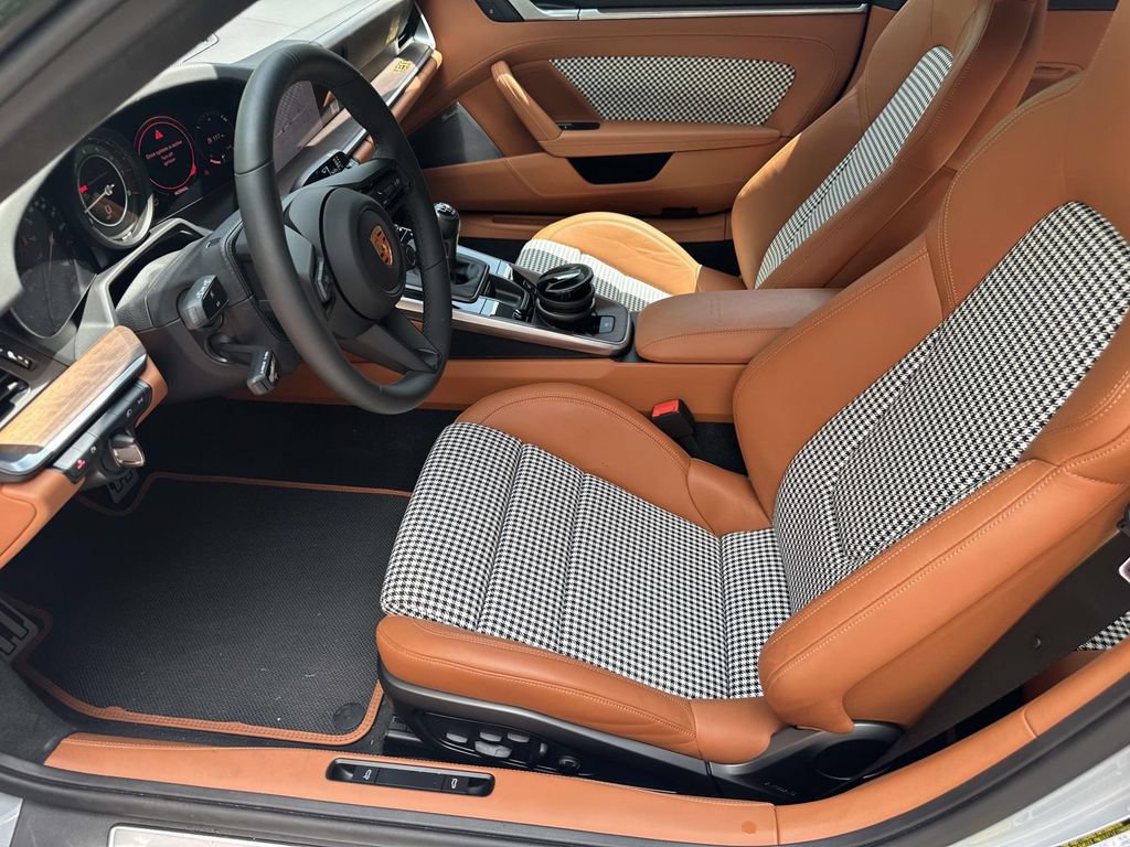 Used 2023 Porsche 911 Sport Classic RWD image 17