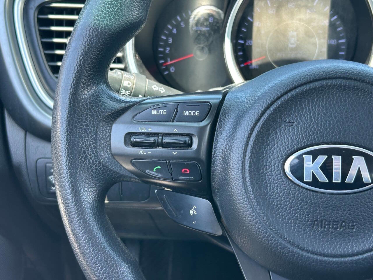 Used 2015 Kia Optima LX FWD image 19