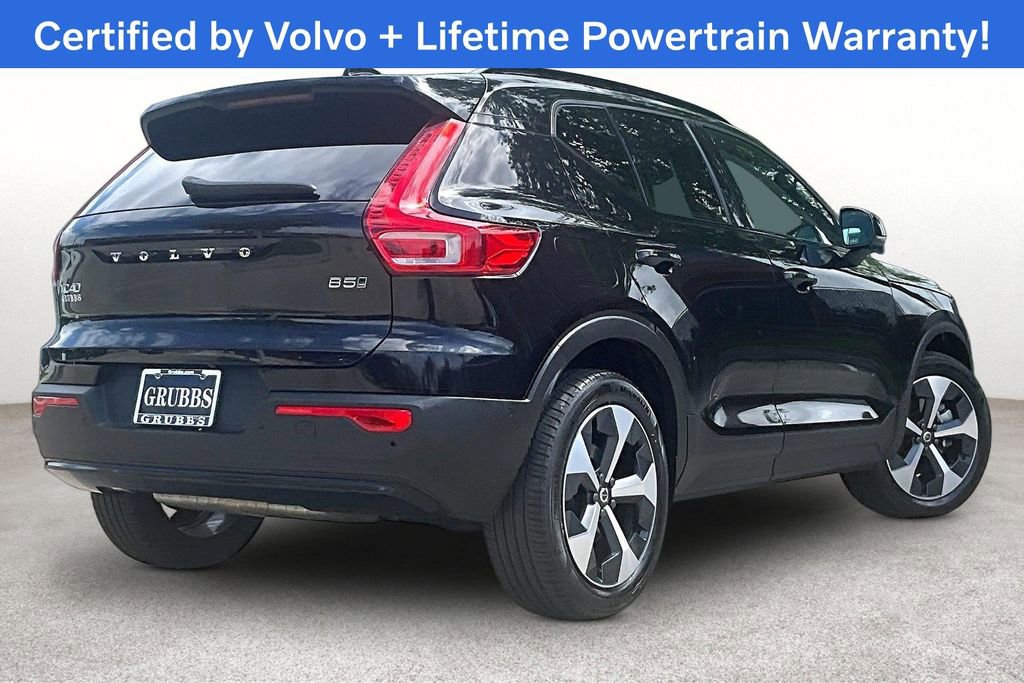 Certified 2026 Volvo XC40 B5 Plus AWD/4WD image 2
