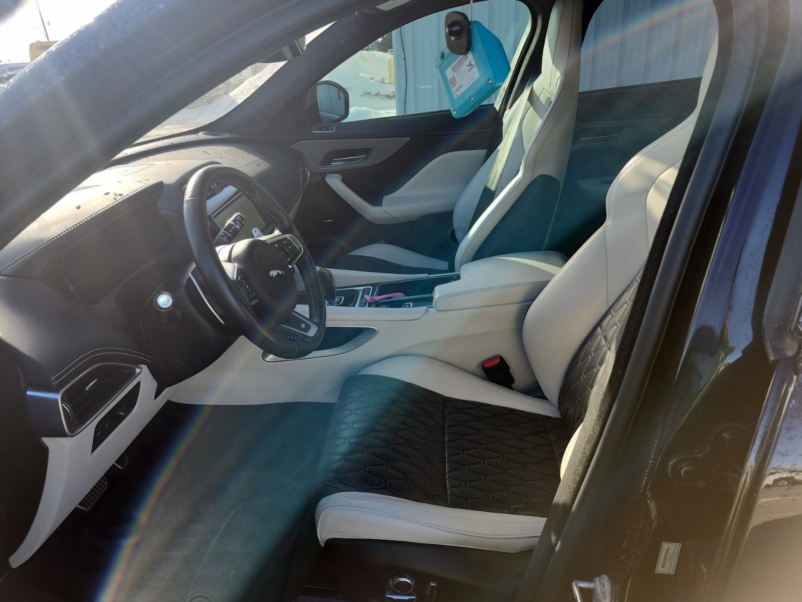 Used 2020 Jaguar F-PACE SVR image 7