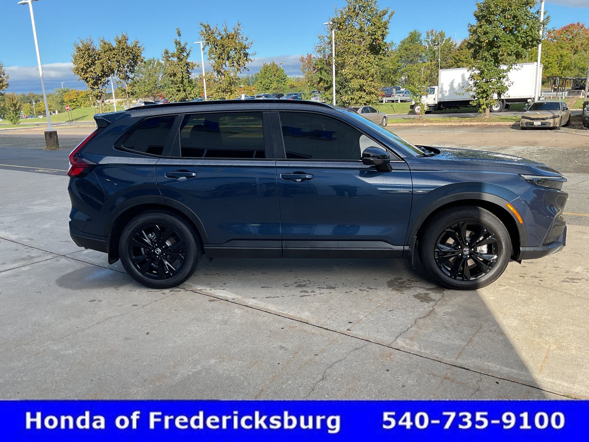 Certified 2026 Honda CR-V Sport Touring image 7