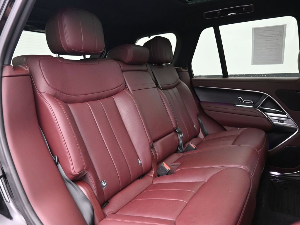 Used 2024 Land Rover Range Rover SE image 25