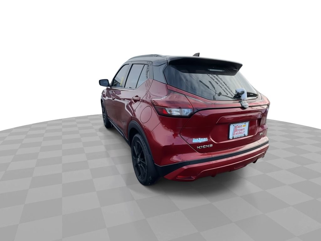 Used 2022 Nissan Kicks SR w/ Premium Package image 7