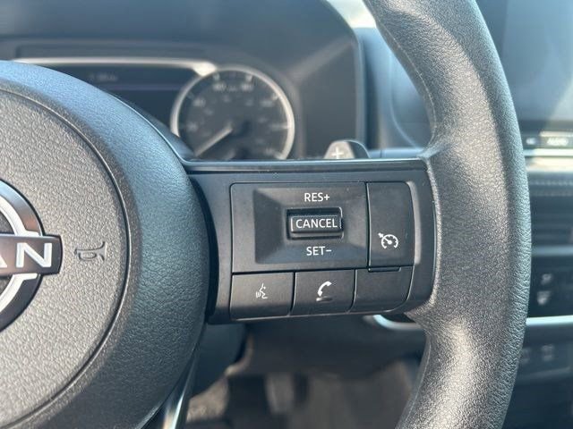 Used 2024 Nissan Rogue S image 17