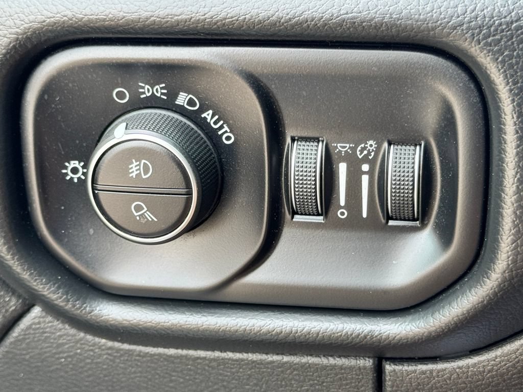 Used 2020 RAM 2500 Laramie AWD/4WD image 31