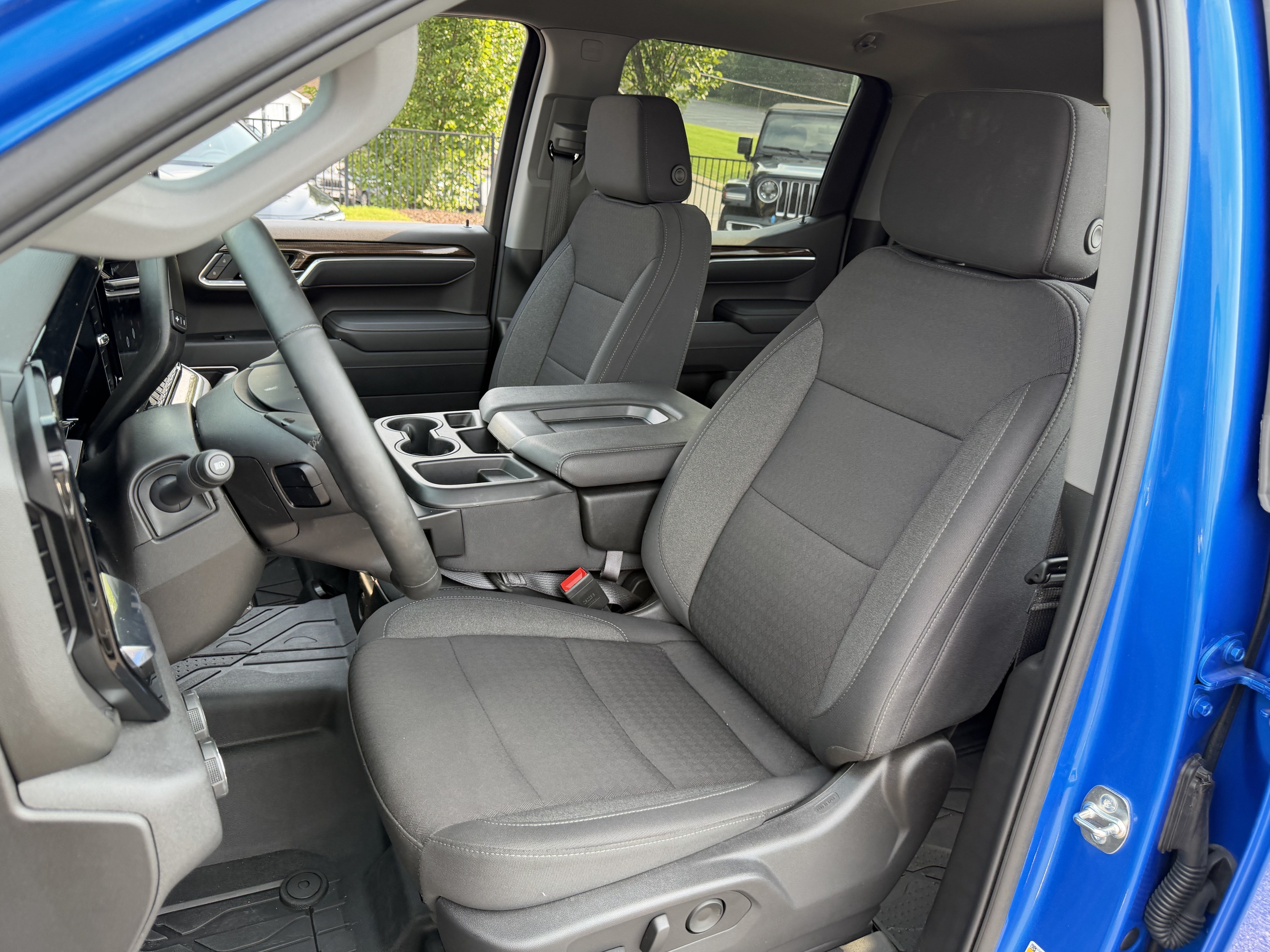 Used 2026 Chevrolet Silverado 1500 LT w/ LPO, Liner Protection Package AWD/4WD image 16