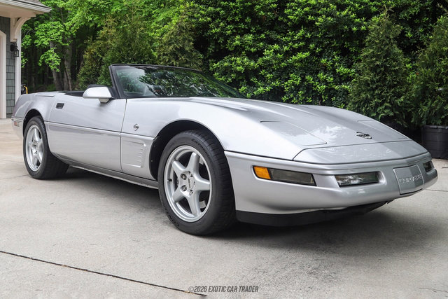 Used 1996 Chevrolet Corvette Convertible RWD image 12