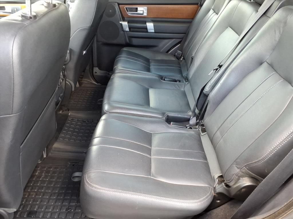 Used 2016 Land Rover LR4 HSE AWD/4WD image 14