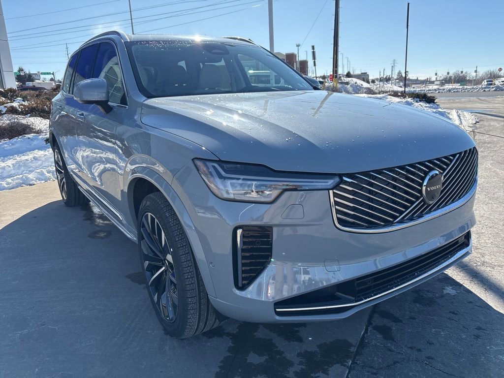 New 2026 Volvo XC90 T8 Ultra w/ Protection Package Premier image 4