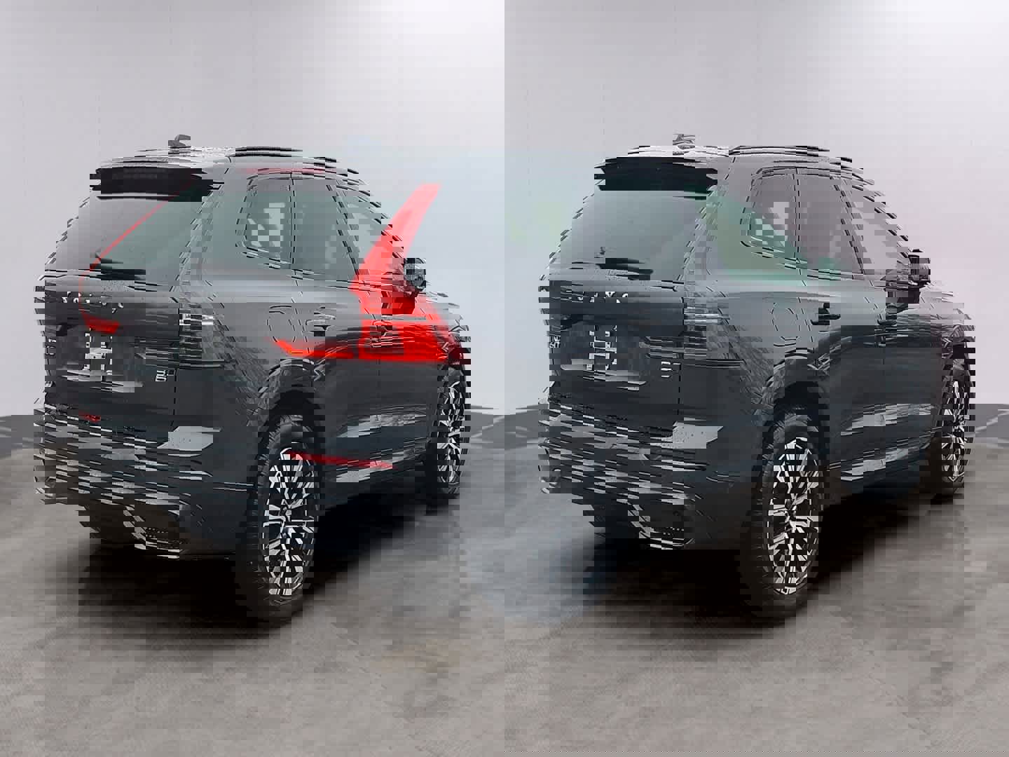 Used 2023 Volvo XC60 B5 Plus w/ Climate Package image 4