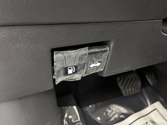 New 2025 Nissan Versa SV w/ Trunk Package image 29