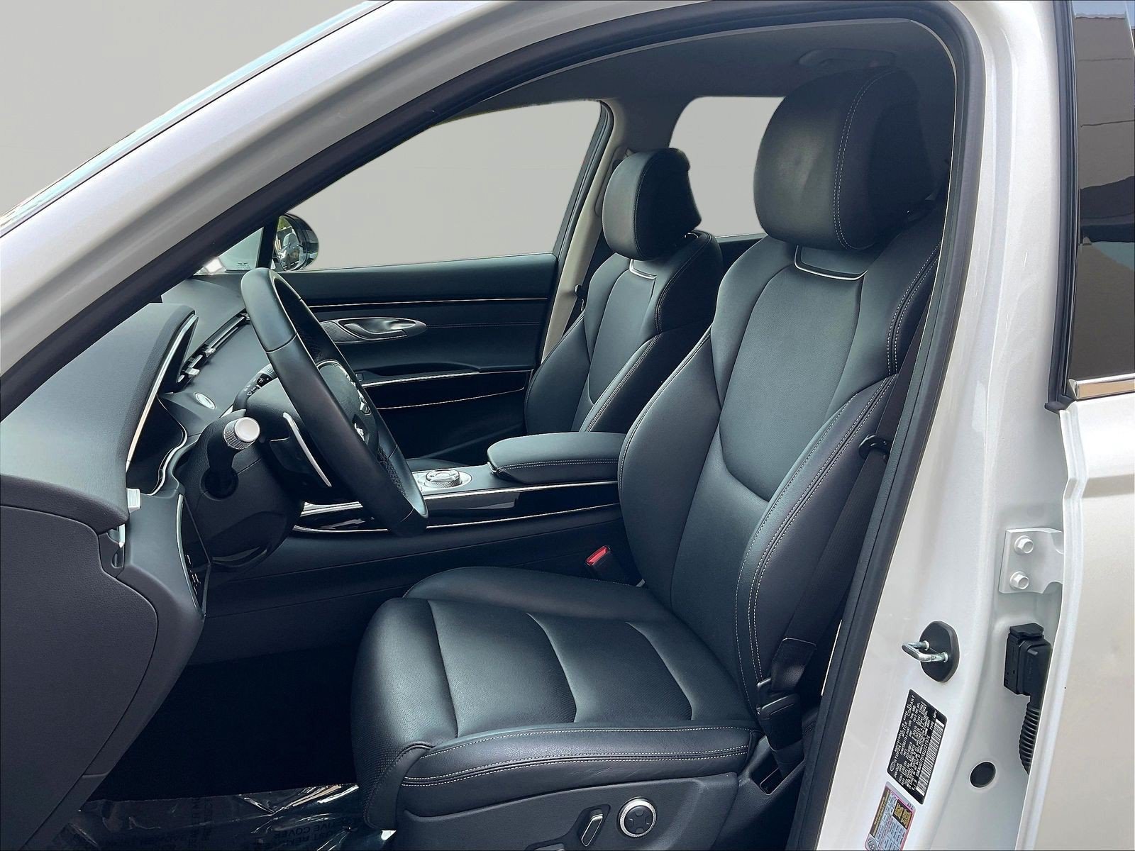 Used 2025 Genesis GV70 2.5T AWD/4WD image 21