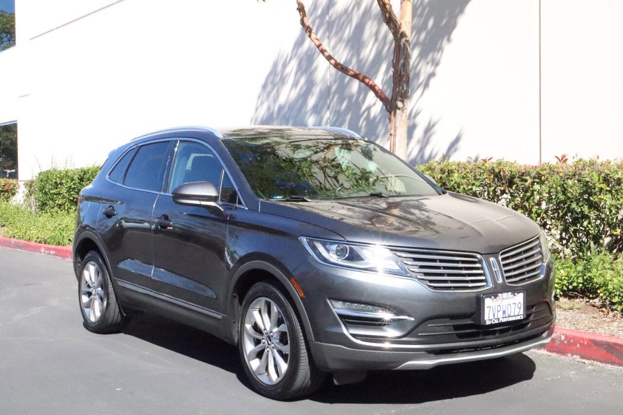 Used 2017 Lincoln MKC Select w/ Select Plus Package image 2