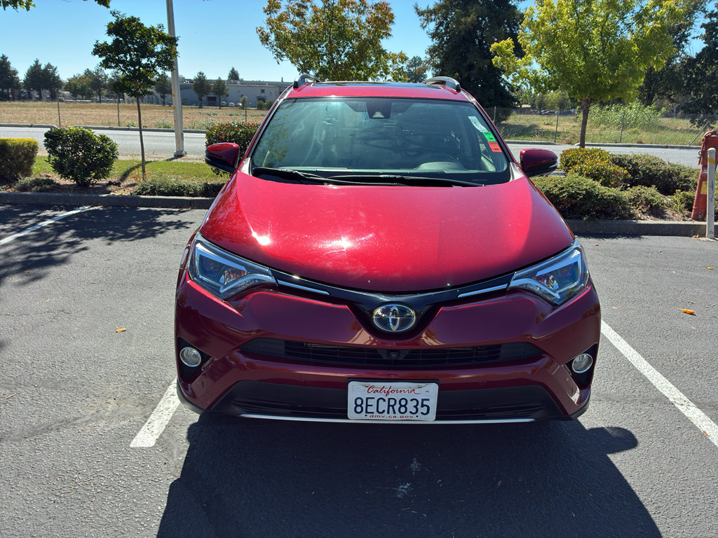 Used 2018 Toyota RAV4 Limited w/ Advanced Technology Package AWD/4WD image 9