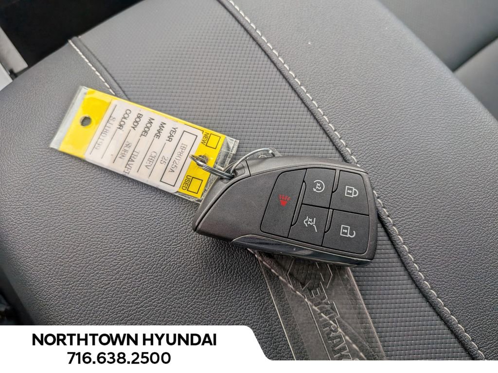 Used 2025 Chevrolet Traverse Z71 w/ Enhanced Driving Package AWD/4WD image 21