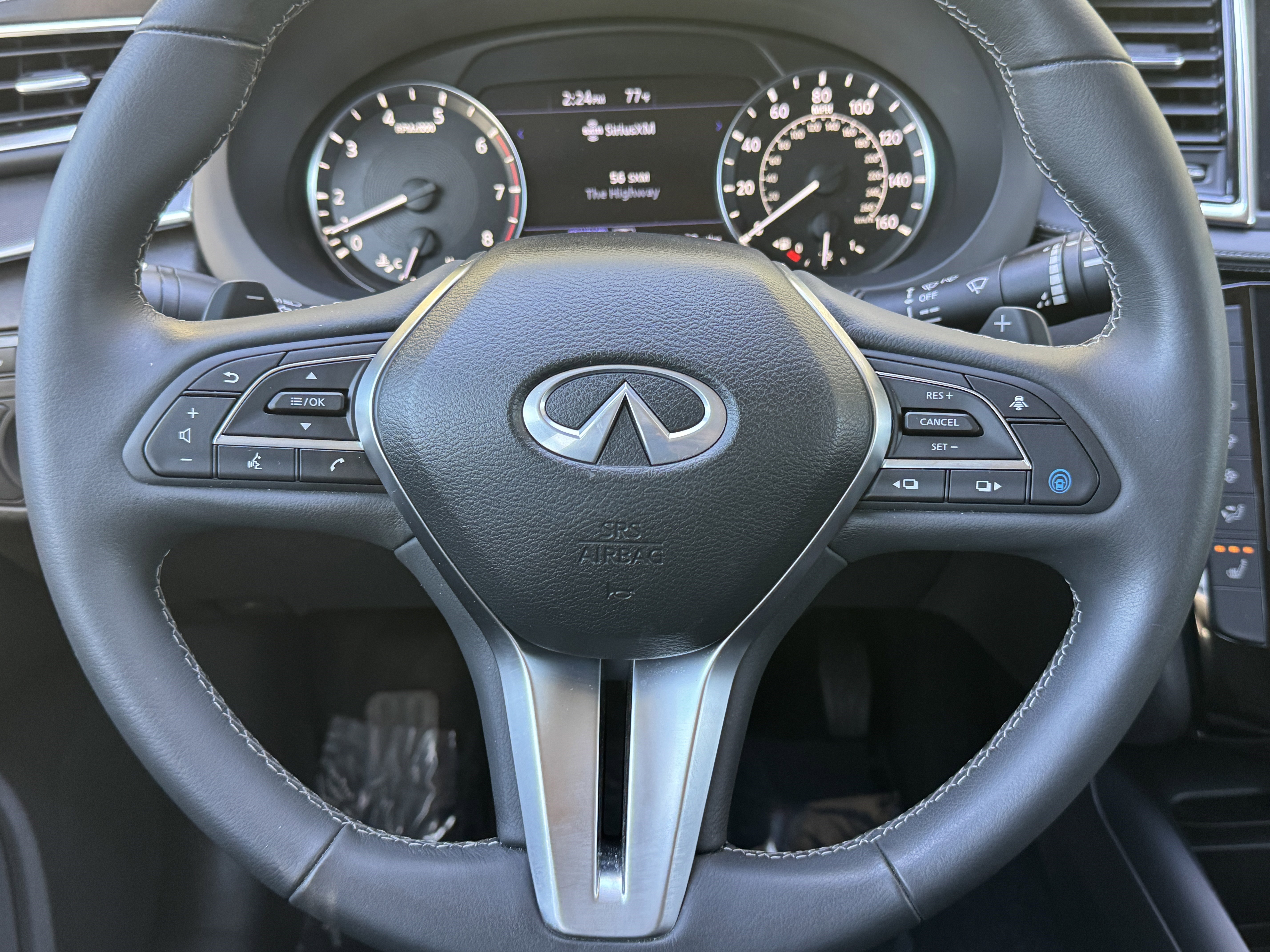 Used 2022 INFINITI QX50 Luxe w/ Cargo Package image 35