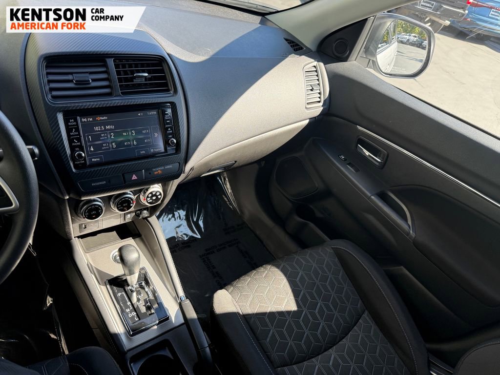 Used 2025 Mitsubishi Outlander Sport ES image 21