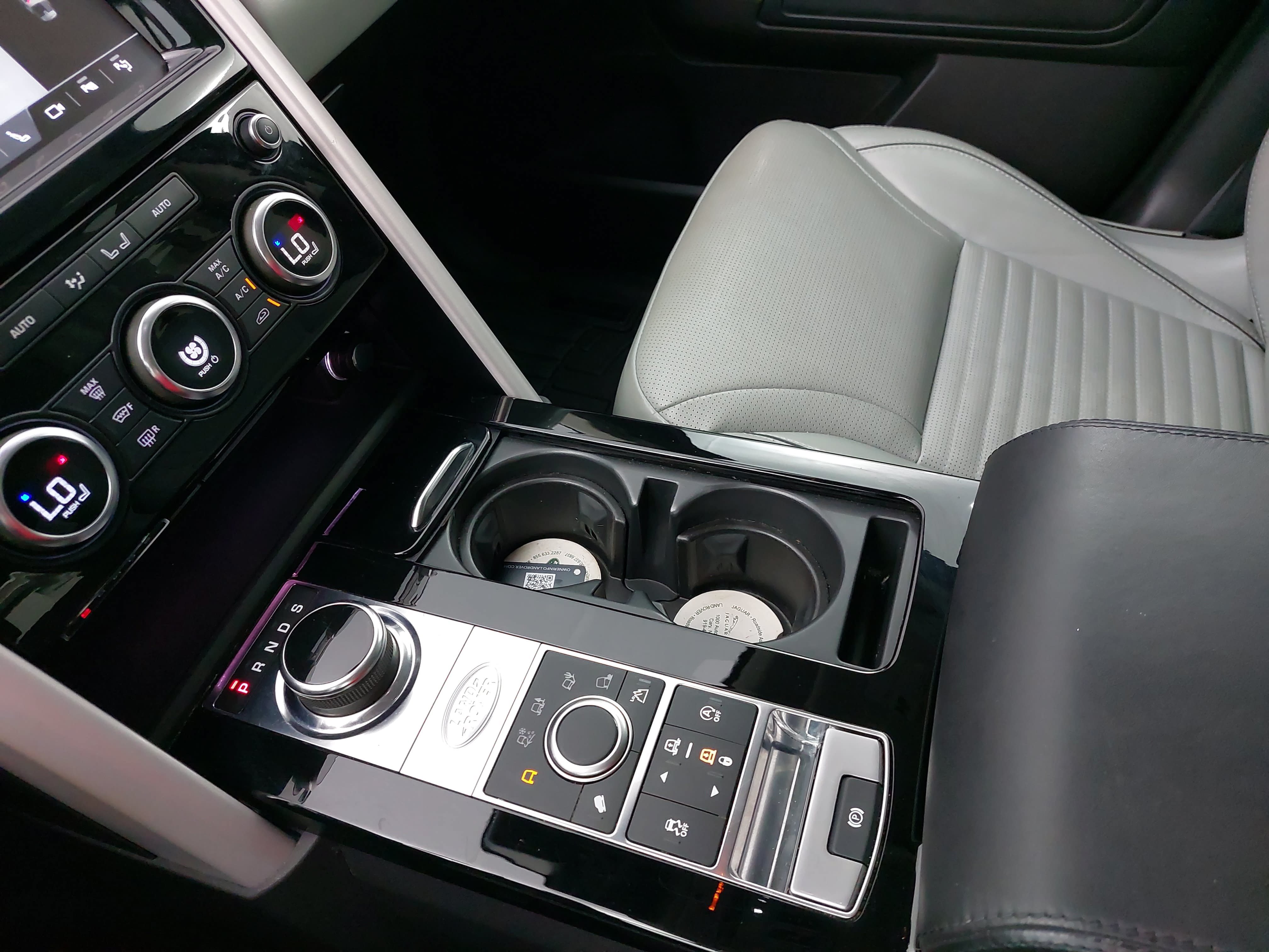 Used 2019 Land Rover Discovery HSE Luxury AWD/4WD image 29