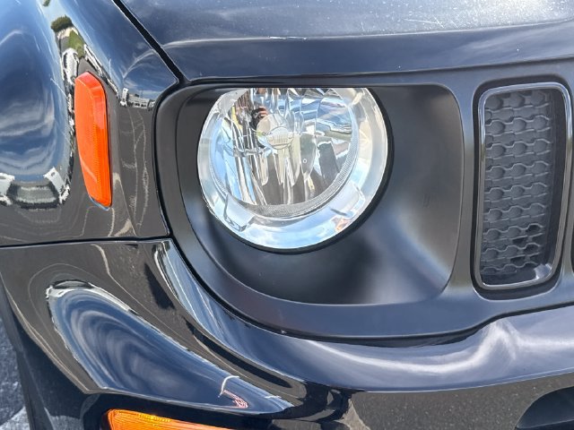 Used 2019 Jeep Renegade Altitude w/ Quick Order Package 2XM AWD/4WD image 12