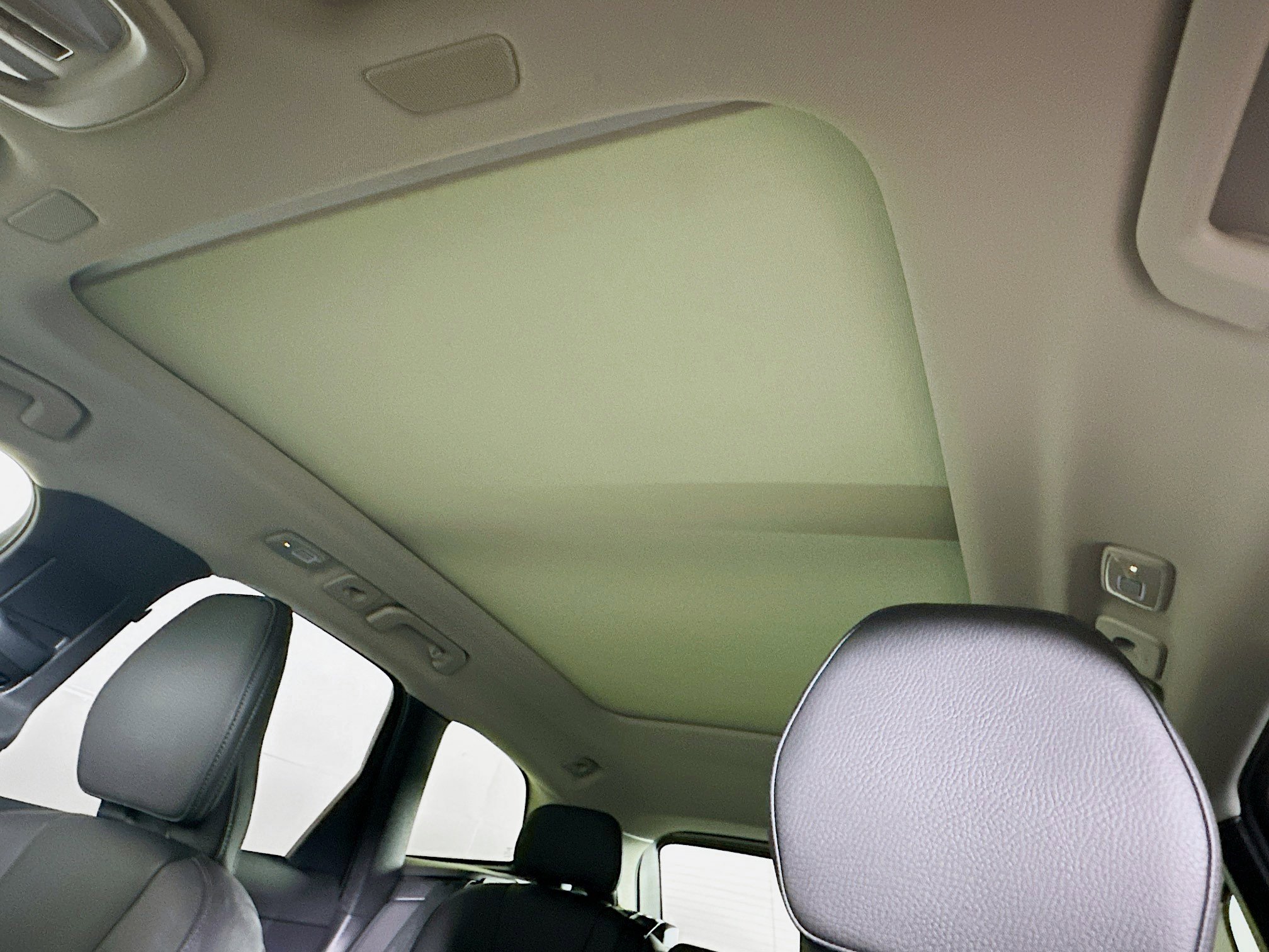 Used 2025 Volvo XC60 B5 Plus image 26