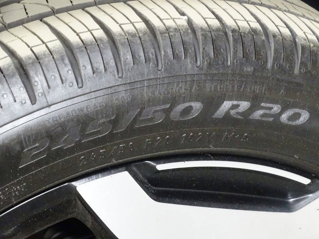 Used 2024 Kia Telluride EX w/ EX Captain's Chair Package image 47