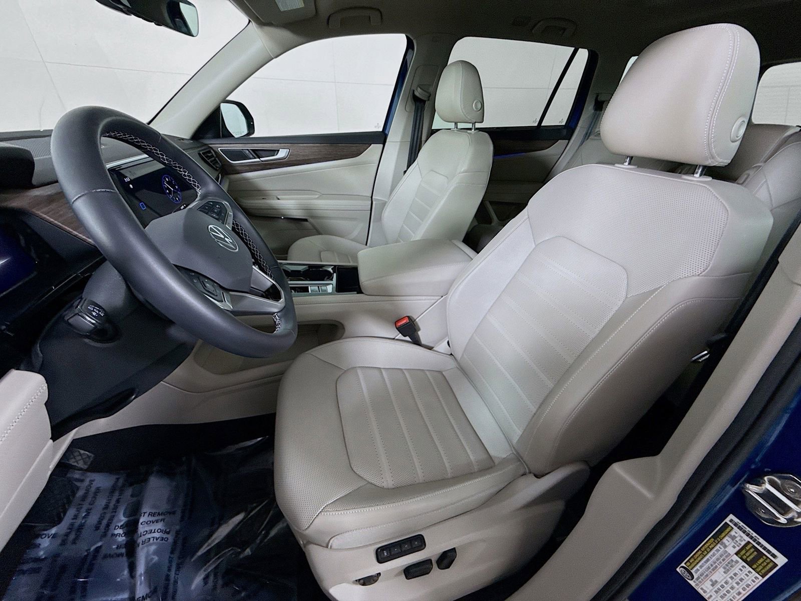 Used 2025 Volkswagen Atlas SEL image 5