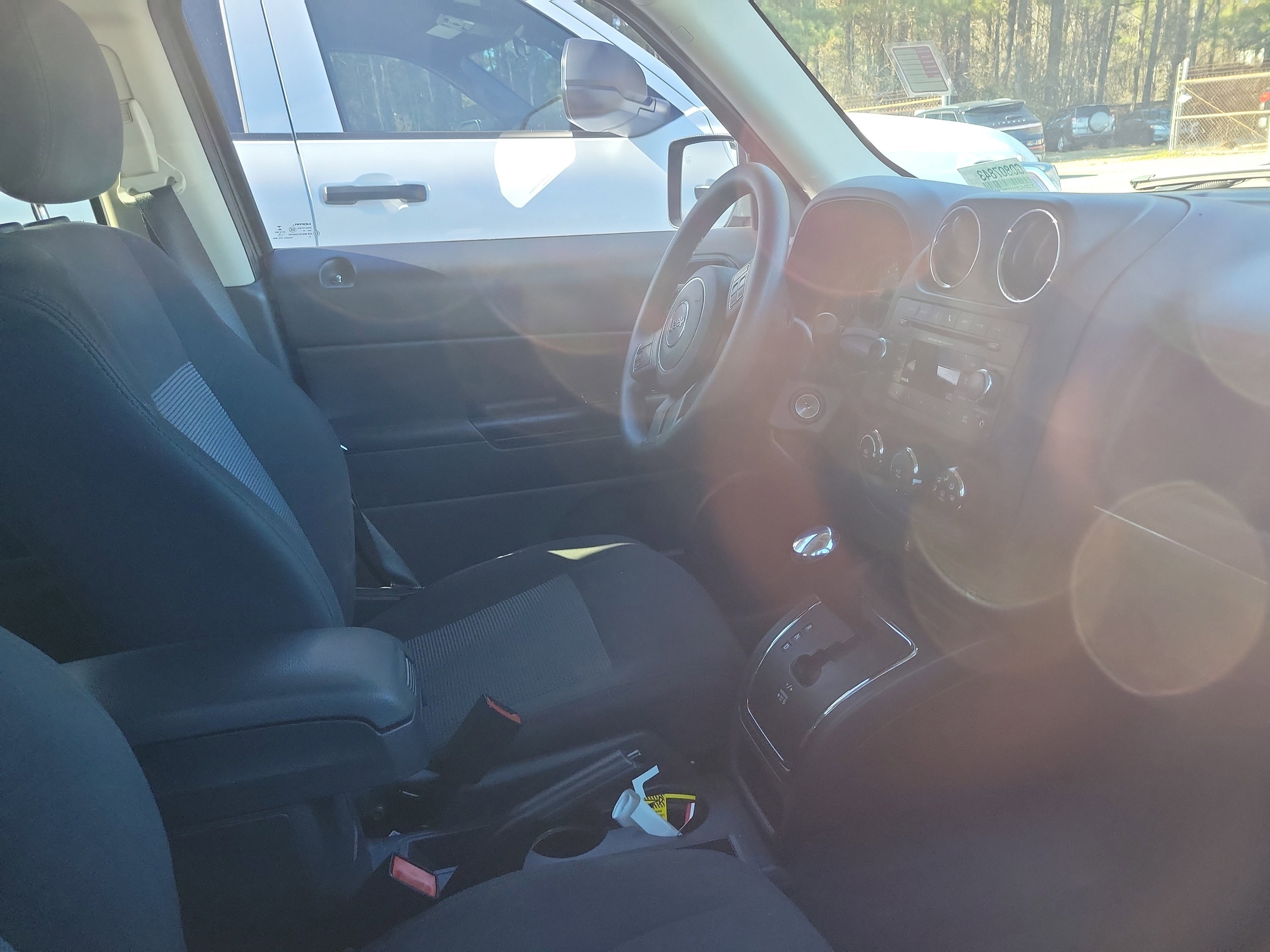 Used 2016 Jeep Patriot Sport w/ Power Value Group FWD image 10
